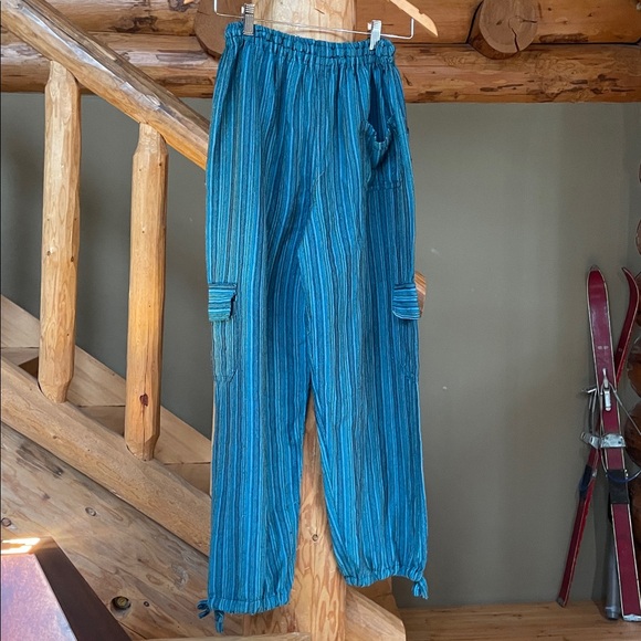Pants from Ecuador - Picture 2 of 2